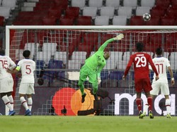 Heroik! Keylor Navas Bikin 10 Penyelamatan Lawan Bayern