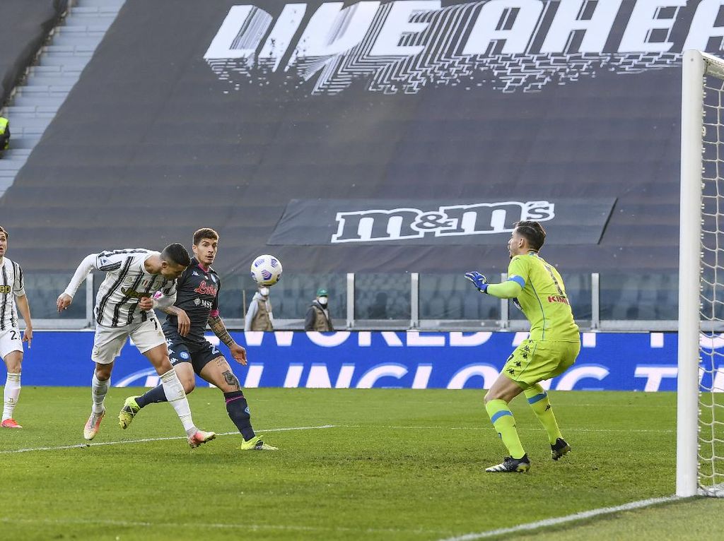 Duh, Ronaldo... Sudah Depan Gawang kok Enggak Gol? Duh, Ronaldo... Sudah Depan Gawang kok Enggak Gol?