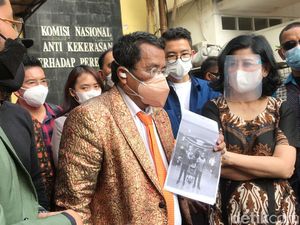 Sanggupkah Hotma Sitompul dan Desiree Tarigan Gencatan Senjata? Sanggupkah Hotma Sitompul dan Desiree Tarigan Gencatan Senjata?