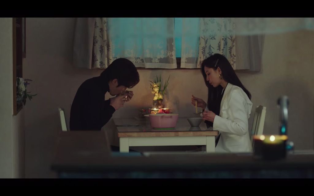 Kim Jung Hyun dan Seo Ji Hye di drama Korea Crash Landing On You
