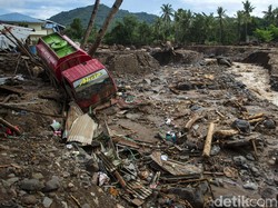 Ketua Komisi III Desak Pemerintah Cepat Relokasi Korban Bencana NTT