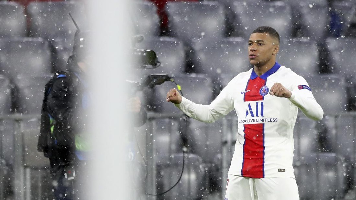 Pemain PSG, Kylian Mbappe, diyakinin pelatih Bayern Munich, Hansi Flick, akan memenangi Ballon dOr di masa depan. (Foto: AP/Matthias Schrader)