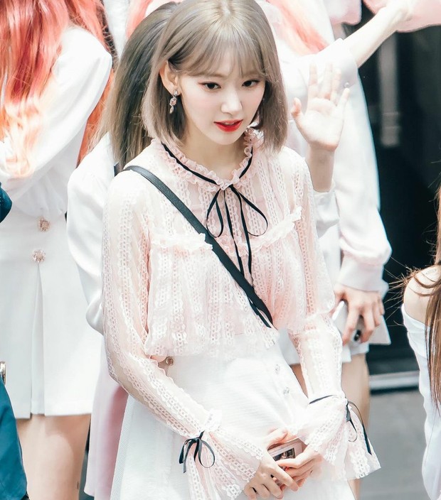 Miyawaki Sakura/instagram.com/nekoyasaku Miyawaki Sakura