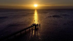 Pagi Temaram di Laut Baltik Jerman