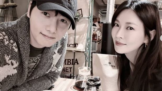 Enggak cuma ketika dapat job bareng, Kim Seo Yeon dan Lee Sang Woo juga sering banget quality time berdua! Pantas saja kalau mereka selalu terlihat mesra / foto: instagram.com/sysysy1102