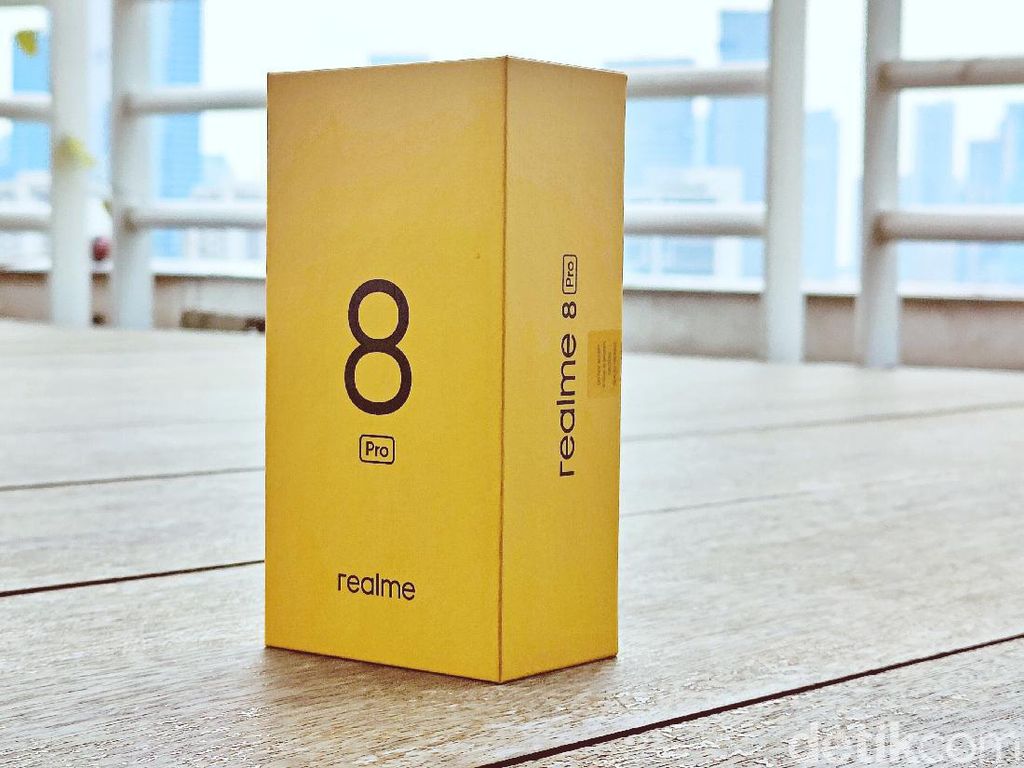 Unboxing Realme 8 Pro, Bawa Kamera 108 MP Harga Rp 4,5 Juta