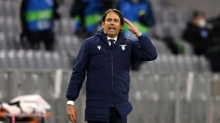 MUNICH, GERMANY - MARCH 17: Simone Inzaghi, Head Coach of SS Lazio reacts during the UEFA Champions League Round of 16 match between Bayern Muenchen and SS Lazio at Allianz Arena on March 17, 2021 in Munich, Germany. Sporting stadiums around Germany remain under strict restrictions due to the Coronavirus Pandemic as Government social distancing laws prohibit fans inside venues resulting in games being played behind closed doors. (Photo by Alexander Hassenstein/Getty Images)
