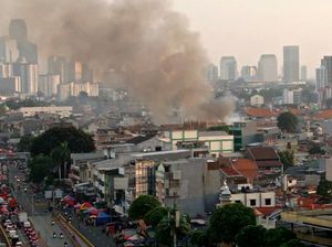 Terkini! Foto-foto Kebakaran di Tanah Abang