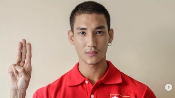 8 Foto Aksi Biksu Ganteng Myanmar Saat Ikut Demo, Kini Ditangkap Militer