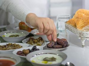 Apa Arti Kata Mokel? Ini Pengertian dan Hukumnya