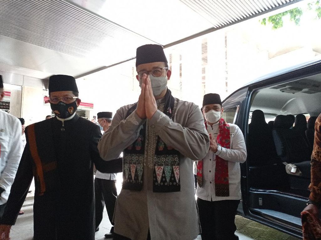 Anies Sarankan Masjid Tak Gelar Bukber Anies Sarankan Masjid Tak Gelar Bukber
