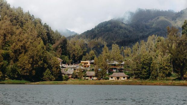 Ranu Pani Lake is a tourist spot as well as the main gate to climb to Mount Semeru