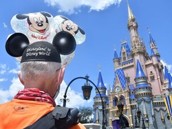 Tidak Mengejar Medali, Pria Ini Berlari Ribuan Km dari Disneyland ke Disney World