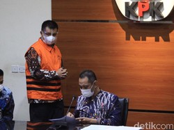 Pengacara Anggap Pencabutan Hak Politik Aa Umbara Tak Adil