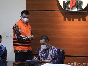 Pengacara Anggap Pencabutan Hak Politik Aa Umbara Tak Adil Pengacara Anggap Pencabutan Hak Politik Aa Umbara Tak Adil