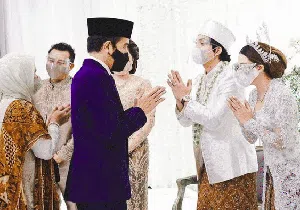 Foto Populer Sepekan: Bencana NTT - Jokowi di Pernikahan Atta-Aurel Foto Populer Sepekan: Bencana NTT - Jokowi di Pernikahan Atta-Aurel