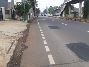 Lubang Bekas Proyek Manhole di Jl Mampang Prapatan Sudah Diperbaiki