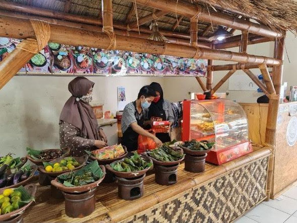 Menjembatani Kesenjangan Keterampilan Teknologi di Era Digital Menjembatani Kesenjangan Keterampilan Teknologi di Era Digital