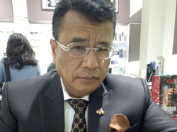 Hotma Sitompul Diserang Rosmawaty, Ini Tanggapan Hotman Paris