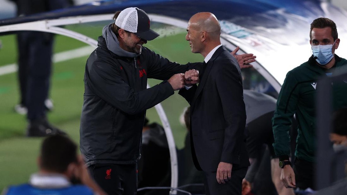 Zinedine Zidane membalas sindiran Juergen Klopp soal Stadion Alfredo di Stefano. (Foto: Getty Images/Angel Martinez)