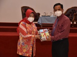 Mahasiswa Unswagati Cirebon Bisa Akses Koleksi Buku MPR