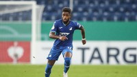 Kelima adalah Ryan Sessegnon. Bek sayap kiri ini masih berusia 20 tahun dan lagi dipinjamkan ke Hoffenheim, serta siap dilepas permanen (Getty Images)