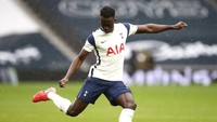 Kedua adalah Davinson Sanchez. Bek tengah ini tampaknya suka bikin kesalahan dan Mourinho tidak suka (Getty Images)