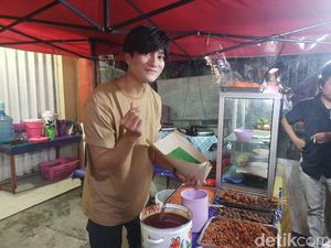 Penjual Nasi Kuning Mirip Lee Min Ho Ini Sekarang Banjir Tawaran Endorse Penjual Nasi Kuning Mirip Lee Min Ho Ini Sekarang Banjir Tawaran Endorse