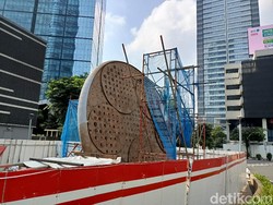 Pejalan Kaki soal Proyek Tugu Sepeda Rp 800 Juta di Sudirman: Tak Efektif!