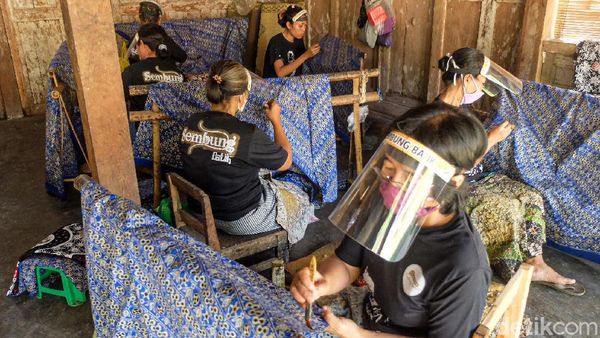 Tahan Banting! Perajin Batik Masih Eksis di Tengah Pandemi