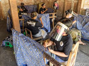 Tahan Banting! Perajin Batik Masih Eksis di Tengah Pandemi Tahan Banting! Perajin Batik Masih Eksis di Tengah Pandemi