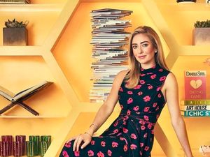 Bikin Aplikasi Kencan, Wanita Cantik Ini Raup Rp 18 Triliun