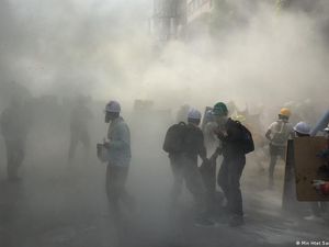 Ledakan Bom Bikin Suasana di Myanmar Makin Mencekam Ledakan Bom Bikin Suasana di Myanmar Makin Mencekam
