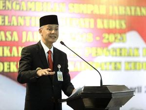 Ganjar: Mahasiswa Boleh Bicara Jokowi King of Lip Service, Maruf King of Silent Ganjar: Mahasiswa Boleh Bicara Jokowi King of Lip Service, Maruf King of Silent