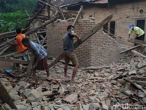 Cerita Nenek 93 Tahun Lolos dari Maut Saat Rumah Ambruk Akibat Gempa Malang