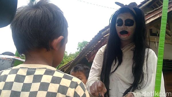 Hii! Ada Kuntilanak Keliling Kampung di Pekalongan