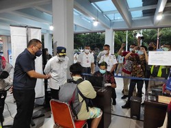 Mulai Diterapkan di Bandara Ngurah Rai Bali, Menhub Cek Kesiapan Alat GeNose