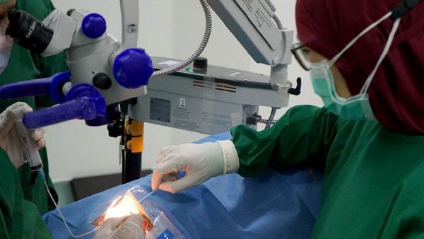 Operasi Katarak Gratis untuk Warga Tak Mampu