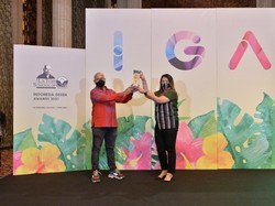 Ikut Lestarikan Kukang Jawa, Pertamina Sabet Indonesian Green Awards