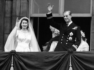 Pangeran Philip Wafat, Pemain The Crown Netflix Berduka