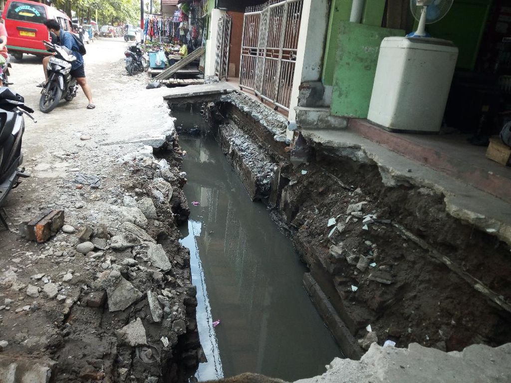 Sempat Dicek Bobby, Parit Penyebab Banjir Medan Belum Selesai Diperbaiki Sempat Dicek Bobby, Parit Penyebab Banjir Medan Belum Selesai Diperbaiki
