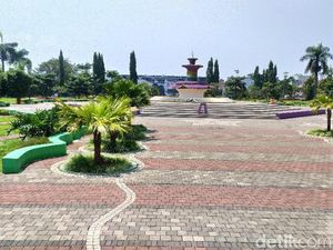 Penampakan Matinya Taman Raflesia Alun-alun Ciamis Saat PPKM Penampakan Matinya Taman Raflesia Alun-alun Ciamis Saat PPKM