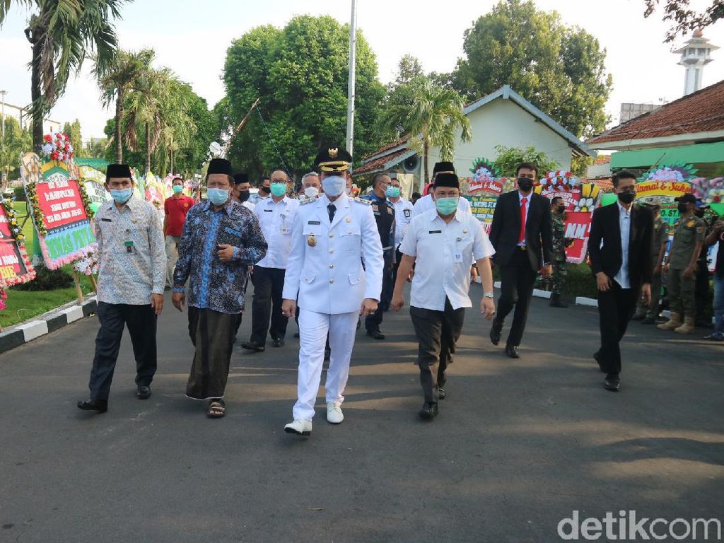 Mitos Pejabat di Kudus Nekat Lewat Jembatan Tanggulangin Bakal Lengser Mitos Pejabat di Kudus Nekat Lewat Jembatan Tanggulangin Bakal Lengser