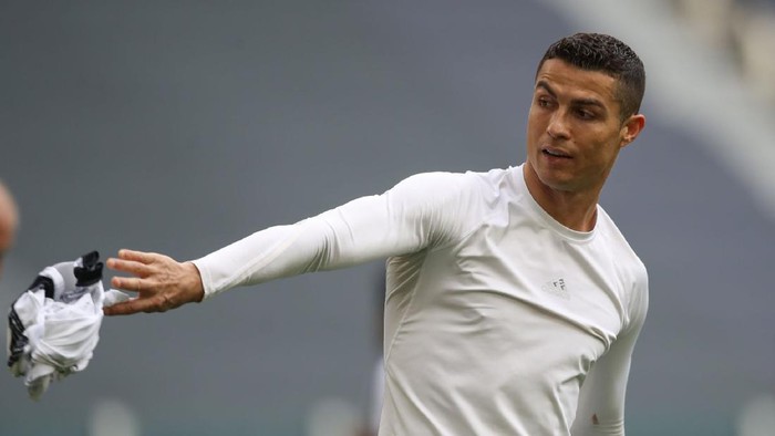 Ronaldo Banting Jersey Saat Juventus Menang Bukti Selalu Haus Gol