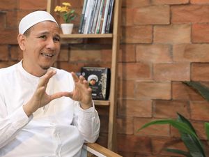 Habib Novel, Dakwah karena Ancaman Ibu - Batasi Jumlah Santri Habib Novel, Dakwah karena Ancaman Ibu - Batasi Jumlah Santri