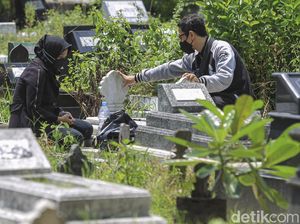 6 Perkara Bermanfaat bagi Orang Meninggal, Bisa Diamalkan Keluarga