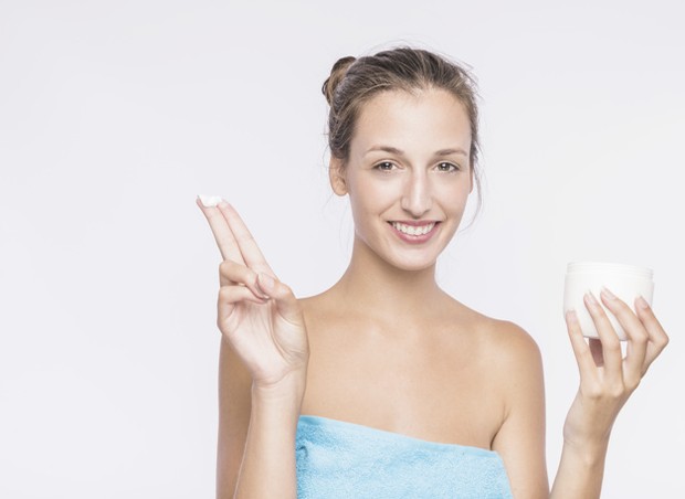 Menggunakan Kosmetik Comedogenic membuat pori-pori lebih besar/freepik.com