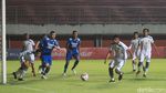 Persib Bandung Menangkan Duel Klasik Lawan Persebaya
