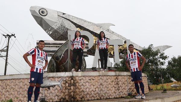 Foto: Ada Bandeng di Jersey PSG Pati