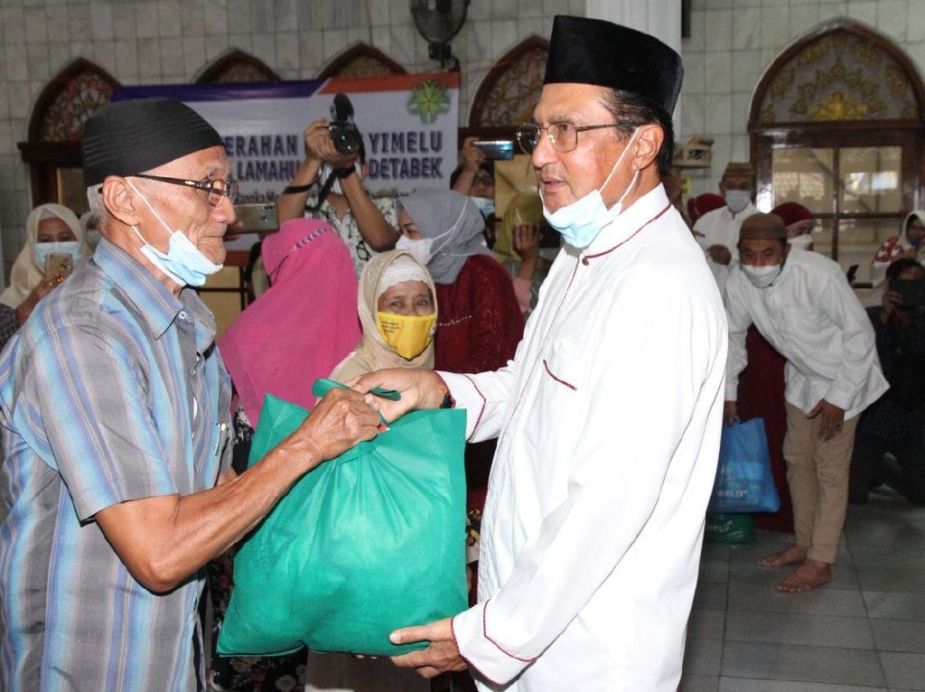 Waket MPR Bagikan Paket Yimelu untuk Warga Gorontalo di Jabotabek